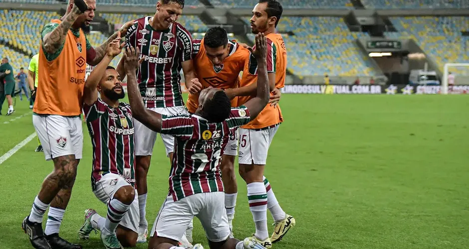 Fluminense repete 2009, vence o Cruzeiro e ensaia arrancada no Brasileirão