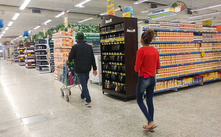 Alagoas tem maior índice de queda de vendas no varejo do país