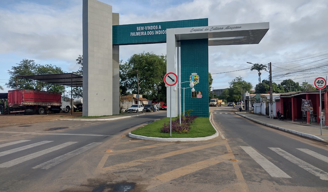 Homem morre carbonizado após colocar fogo na própria casa, em Palmeira dos Índios