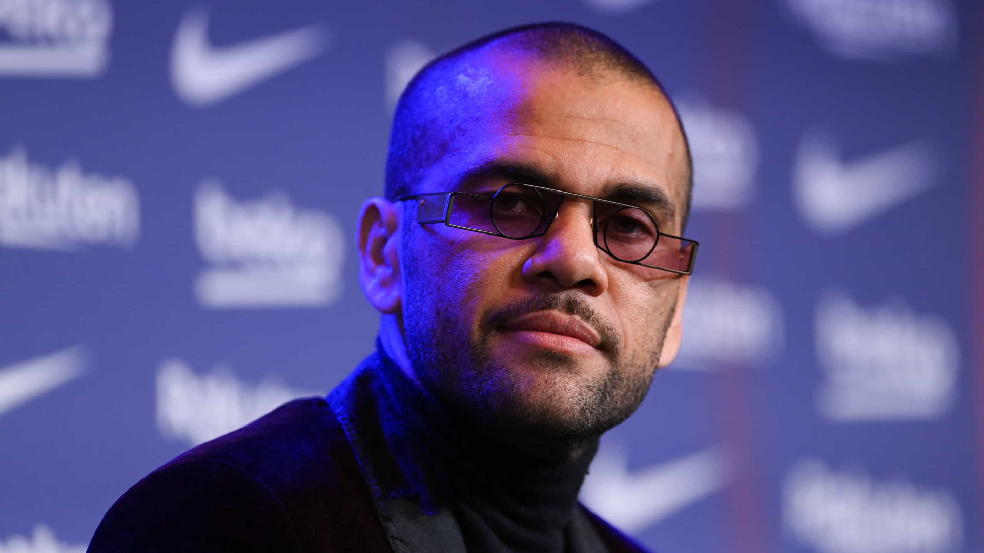 Daniel Alves regulariza pendências financeiras com banco e filhos