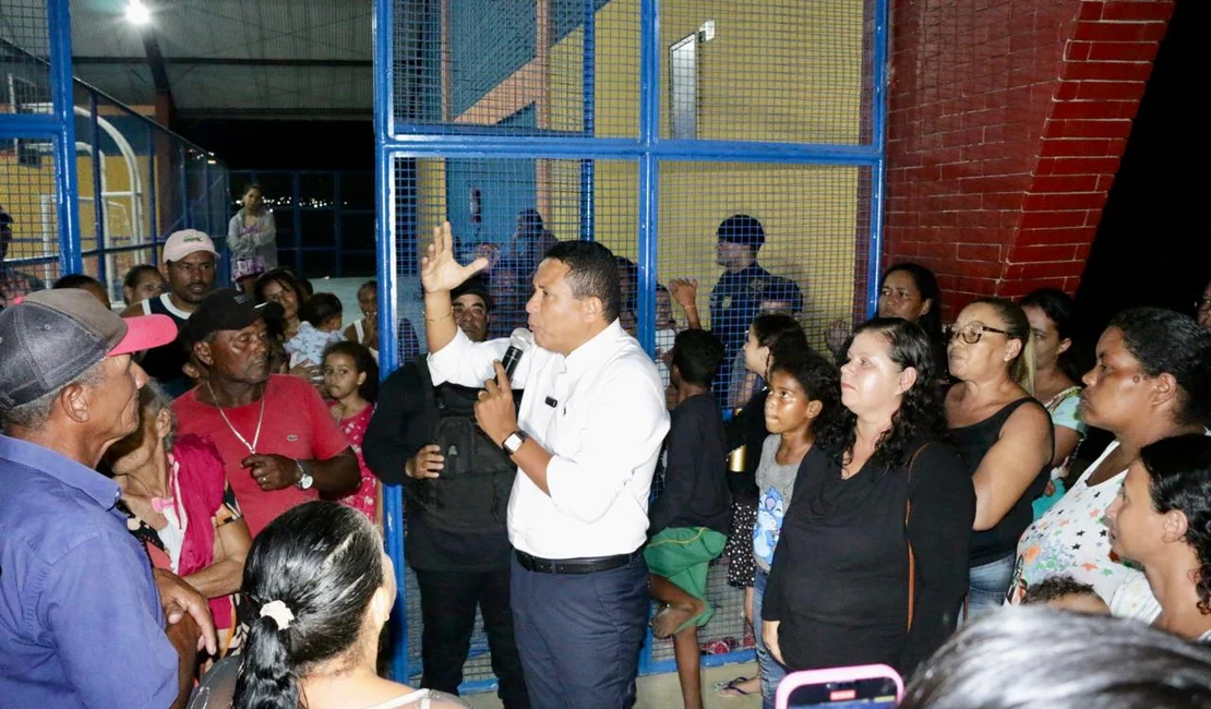 Julio Cezar se reúne com lideranças para falar sobre reunião para retomada de obras habitacionais