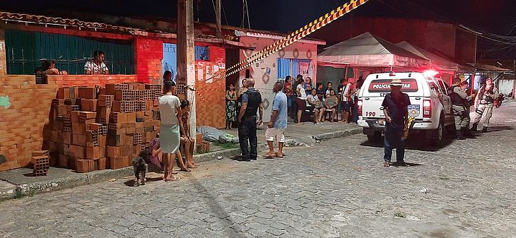 Homem matou ex-mulher a facadas após saber que ela saiu com amigos, diz delegada