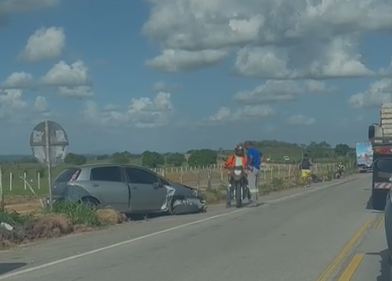 Motociclista perde as duas pernas após colisão em Major Izidoro