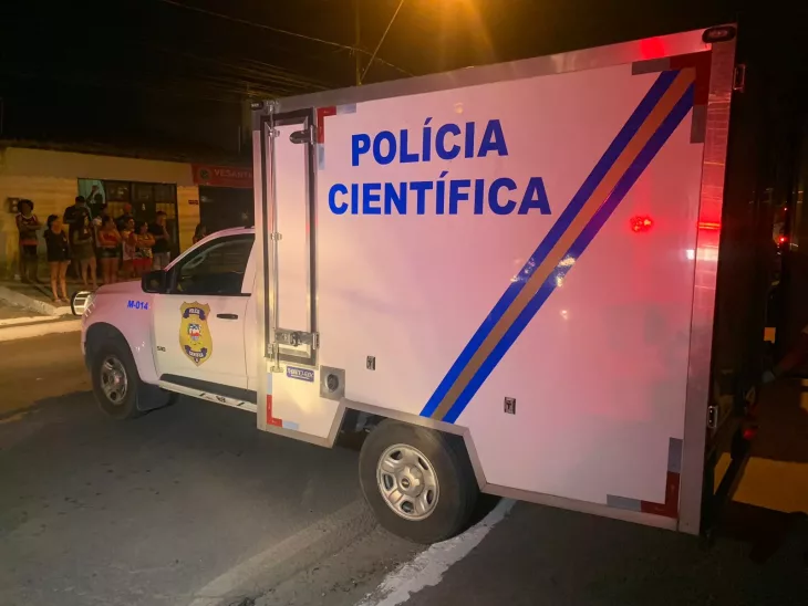 Falsos policiais invadem residência e executam homem na frente de deficiente mental