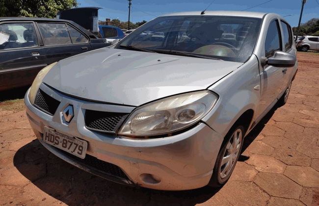 O Renault Sandero está disponível pelo mínimo de R$ 14.400