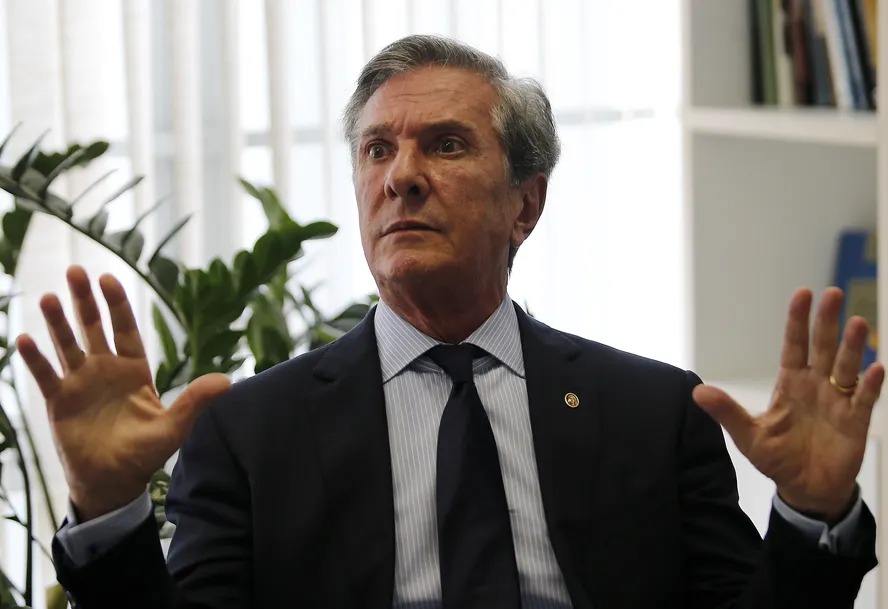 Por 6 votos a 4, STF decide manter ex-presidente Collor preso