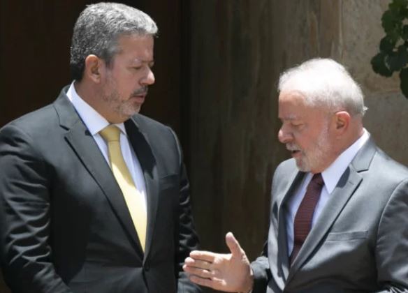 Lula não está fazendo “reforma ministerial”. Está é loteando o governo