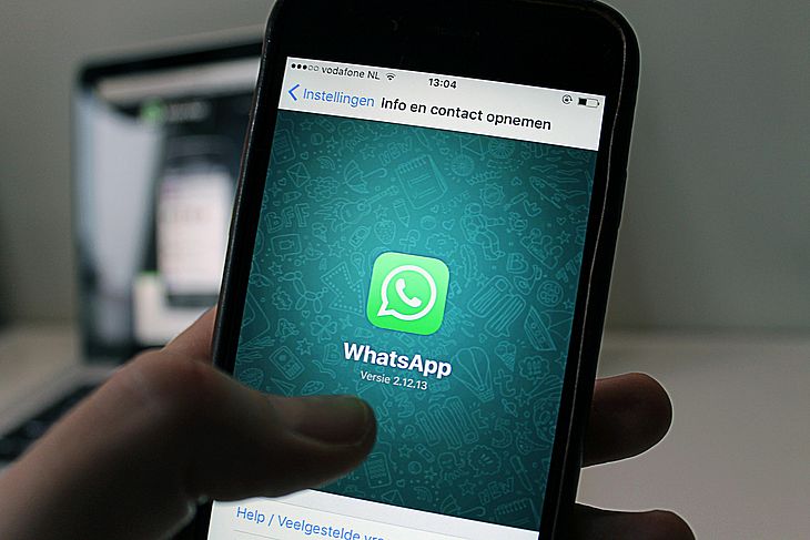 WhatsApp incrementa canais de envio de mensagem em massa com áudio e enquete