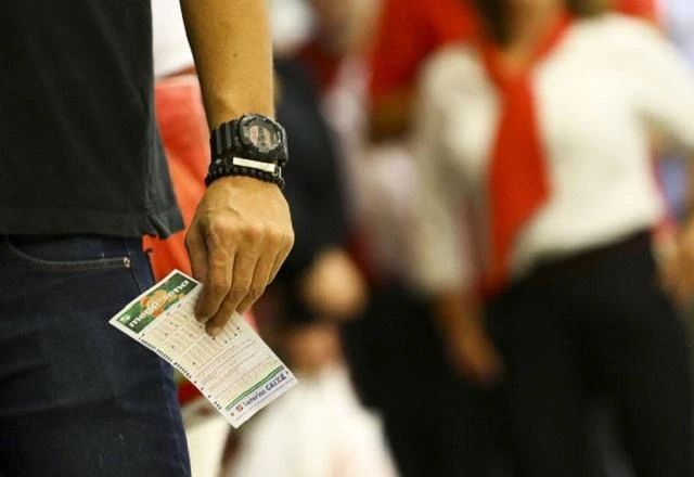Mega-Sena acumula e prêmio chega a R$ 36 milhões; aposta de Palmeira acertou a quadra