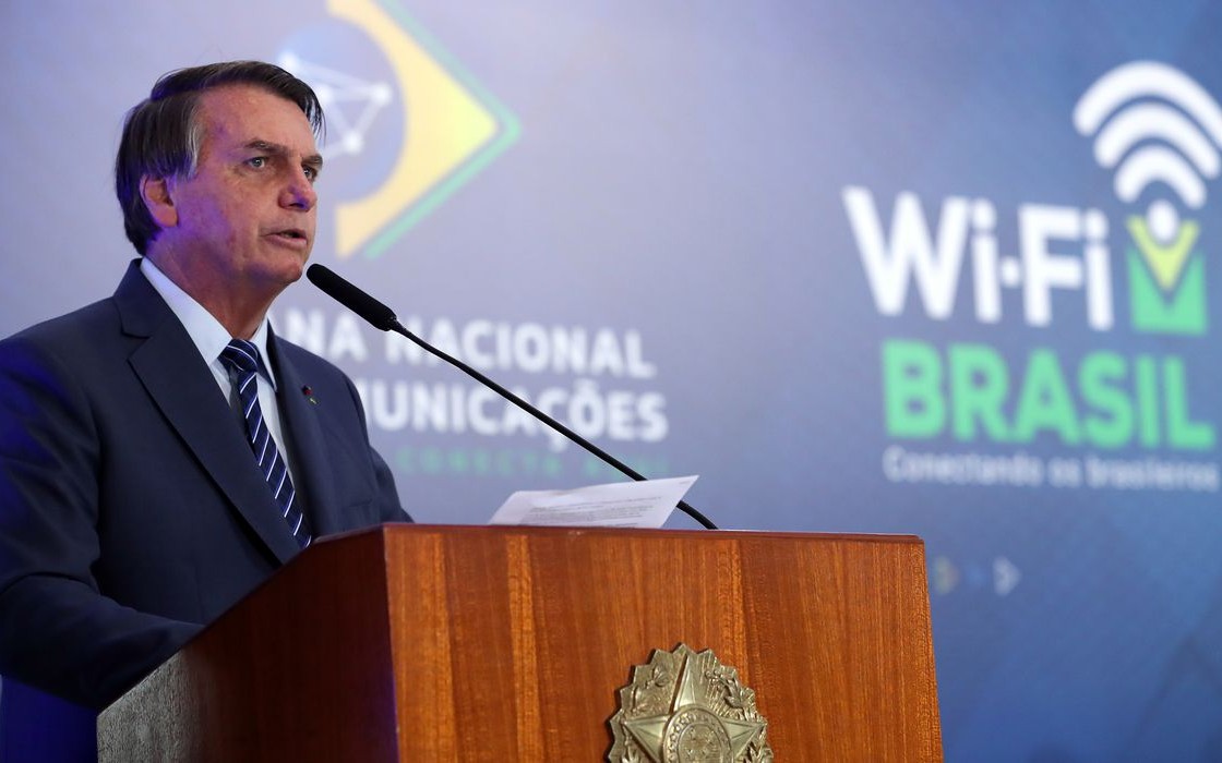 Bolsonaro sanciona lei que dispensa aval do parceiro para realização de laqueadura e vasectomia