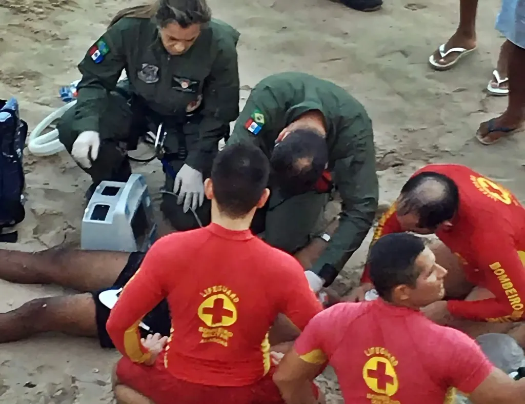 Jovem morre afogado na Praia do Francês em Marechal Deodoro