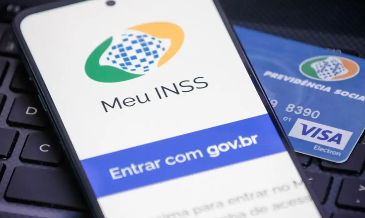 Beneficiários do INSS que tiveram descontos indevidos podem aderir a acordo nesta sexta