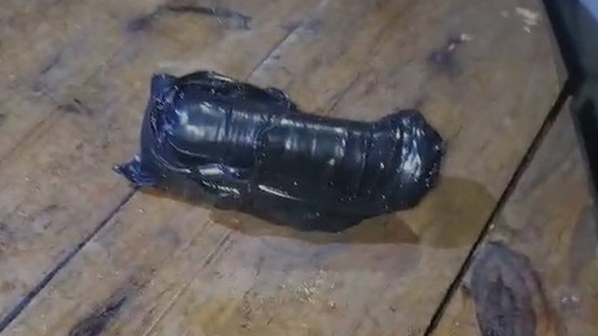 Possível artefato explosivo é removido de carro estacionado na orla da Ponta Verde Possível artefato explosivo é removido de carro estacionado na orla da Ponta Verde