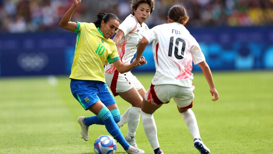 Brasil toma virada nos acréscimos, perde do Japão e se complica no futebol das Olimpíadas