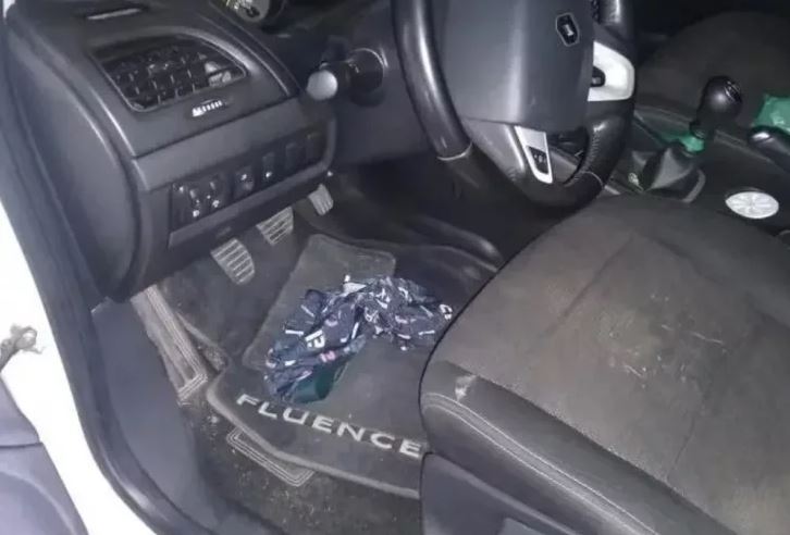 Padrasto flagrado sem cueca com enteada em carro disse que tirou roupa pois passava mal