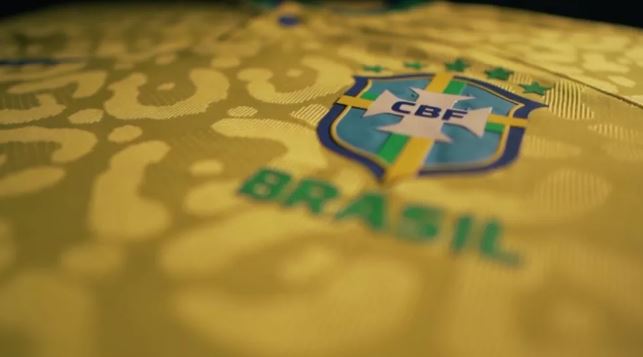 Detalhes da camisa da seleção brasileira Brasil na Copa do Mundo inspirados na onça-pintada — Foto: Reprodução/TV Globo