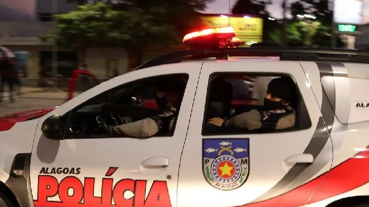 “Ainda vou pegar vocês”: homem é amarrado após tentar invadir casa e ameaçar casal
