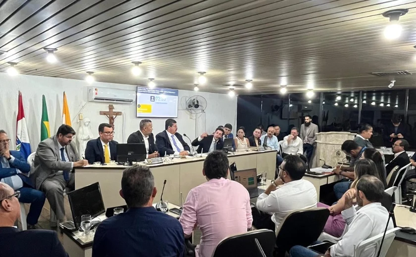 Audiência Pública expõe crise no abastecimento de água e conflitos entre concessionárias e comunidades