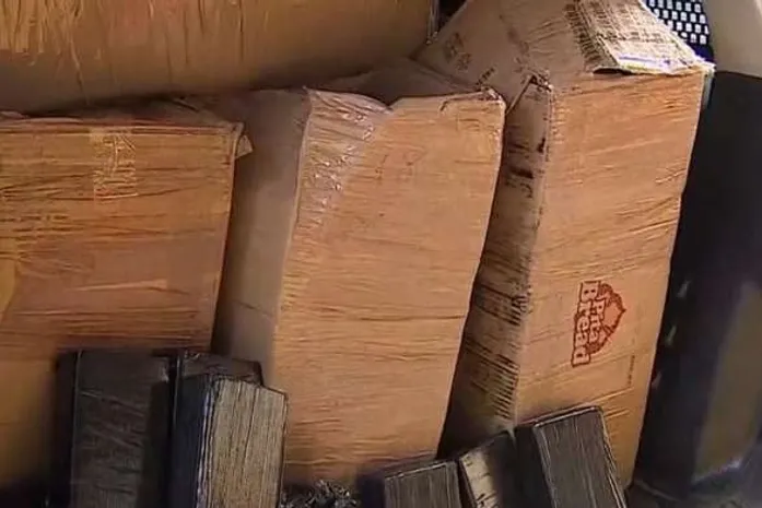 Em Sergipe, PRF prende 2 homens e apreende 200 Kg de drogas em veículo que seguia para Arapiraca