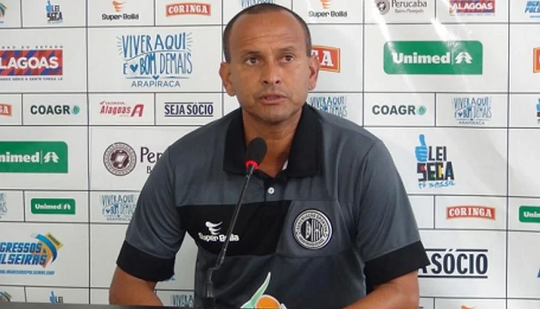 CSE anuncia volta do técnico Jaelson Marcelino