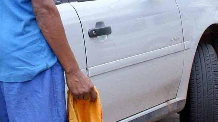 Flanelinha é autuado por chamar de 'rapariga' mulher que se recusou a pagá-lo no Centro de Arapiraca