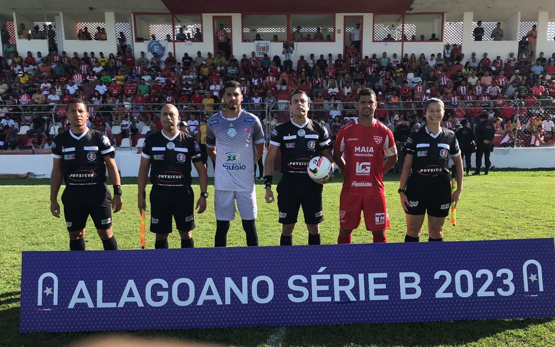 Penedense aproveita expulsões no Dimensão e vence com gol no fim