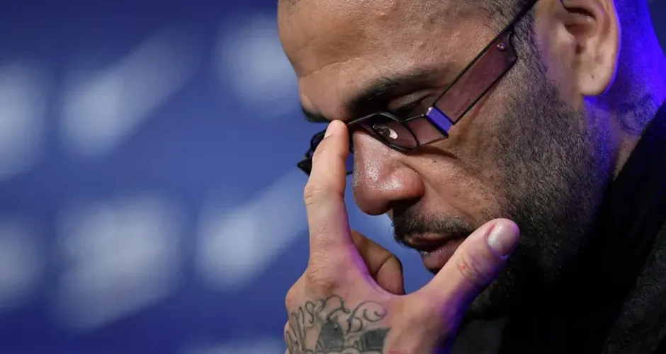 Absolvido, Daniel Alves pode receber indenização por ‘prisão indevida’
