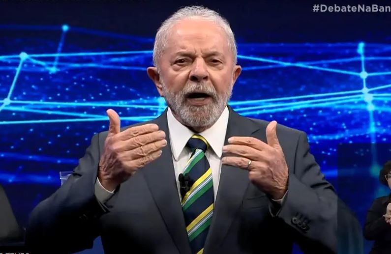 Lula não vai participar do debate no SBT; emissora entrevistará Bolsonaro