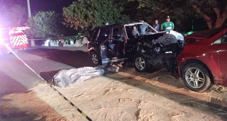 Colisão frontal entre dois veículos deixa um morto e nove feridos em Arapiraca