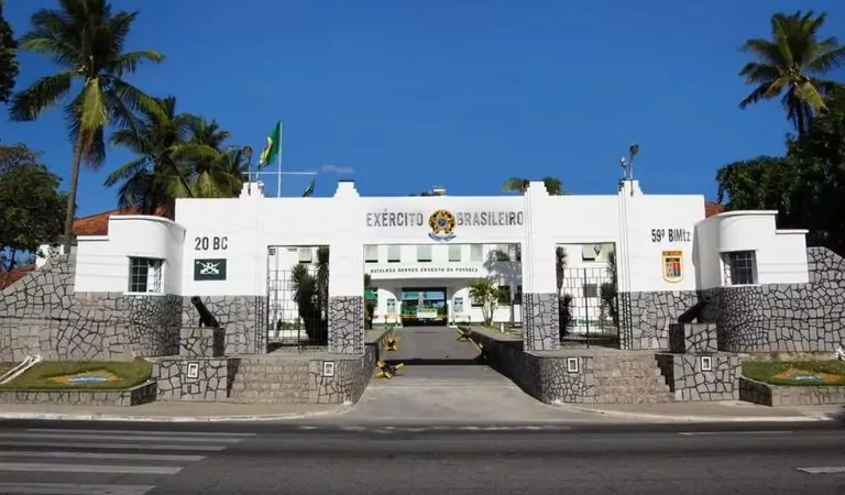 Ex-soldados denunciam violência e abuso sexual dentro de quartel do Exército em Alagoas