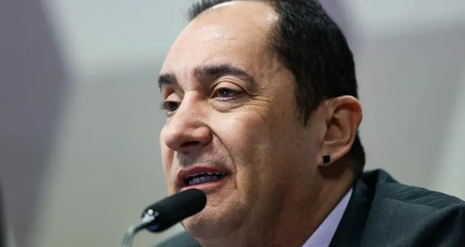 Kajuru é diagnosticado com Parkinson e deve se afastar da política