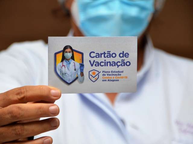 Sesau orienta sobre necessidade de atualizar calendário vacinal contra a Covid