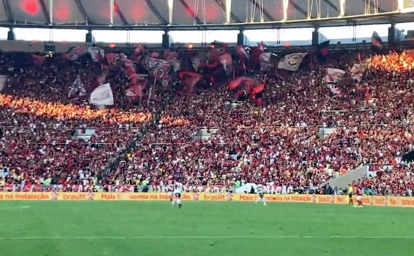 Flamengo e São Paulo tem maior renda da história do futebol brasileiro; torcida vaia anúncio