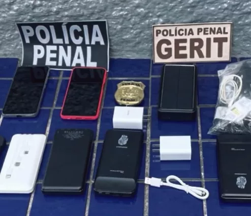 Funcionário é preso tentando entrar com drogas e celulares no Presídio de Segurança Máxima