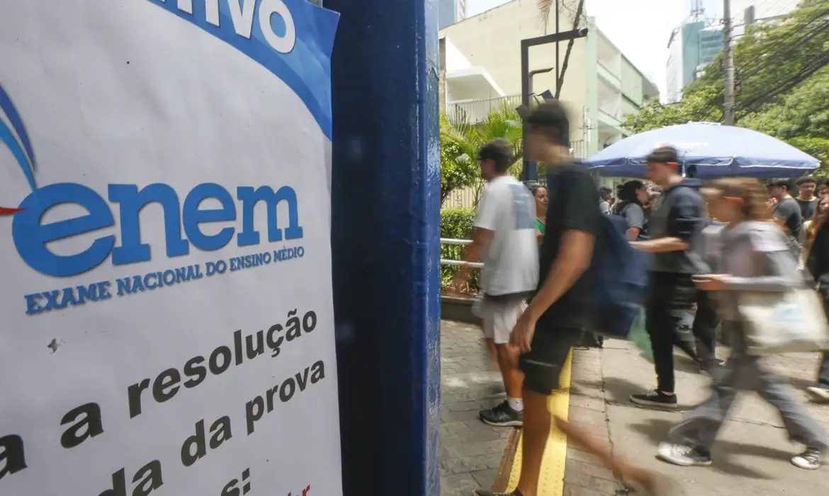 Prazo para pedir isenção de taxa do Enem 2025 termina nesta sexta