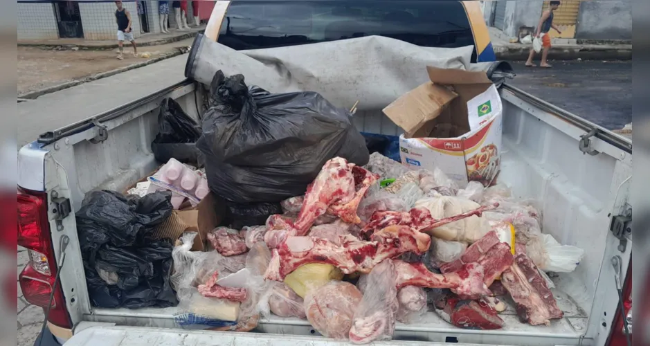 Vigilância Sanitária apreende 350kg de carnes e laticínios estragados