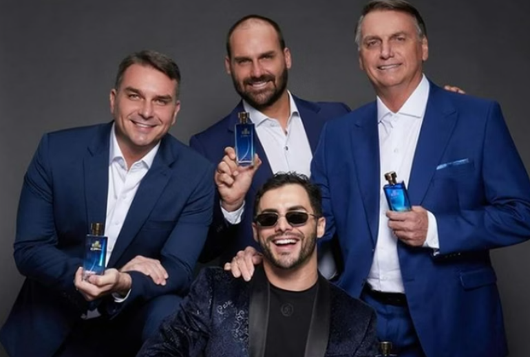 “Mito”: Bolsonaro e filhos estrelam campanha de novo perfume