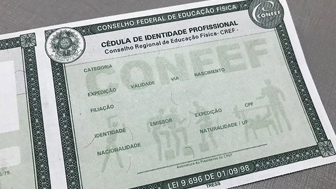 Quatro pessoas tentam tirar registro de educação física com diplomas falsos