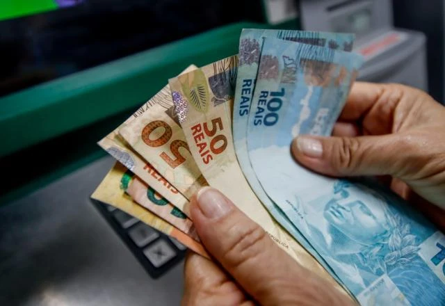 Dinheiro esquecido: brasileiros ainda têm R$ 10 bilhões para resgatar em sistema do Banco Central