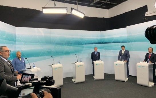 Cunha e Dantas faltam a debate na TV Mar para candidatos ao governo de Alagoas