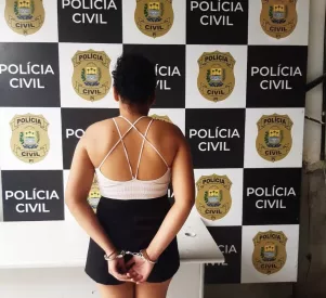 Mãe é presa suspeita de produzir e vender conteúdo sexual da filha de 4 anos