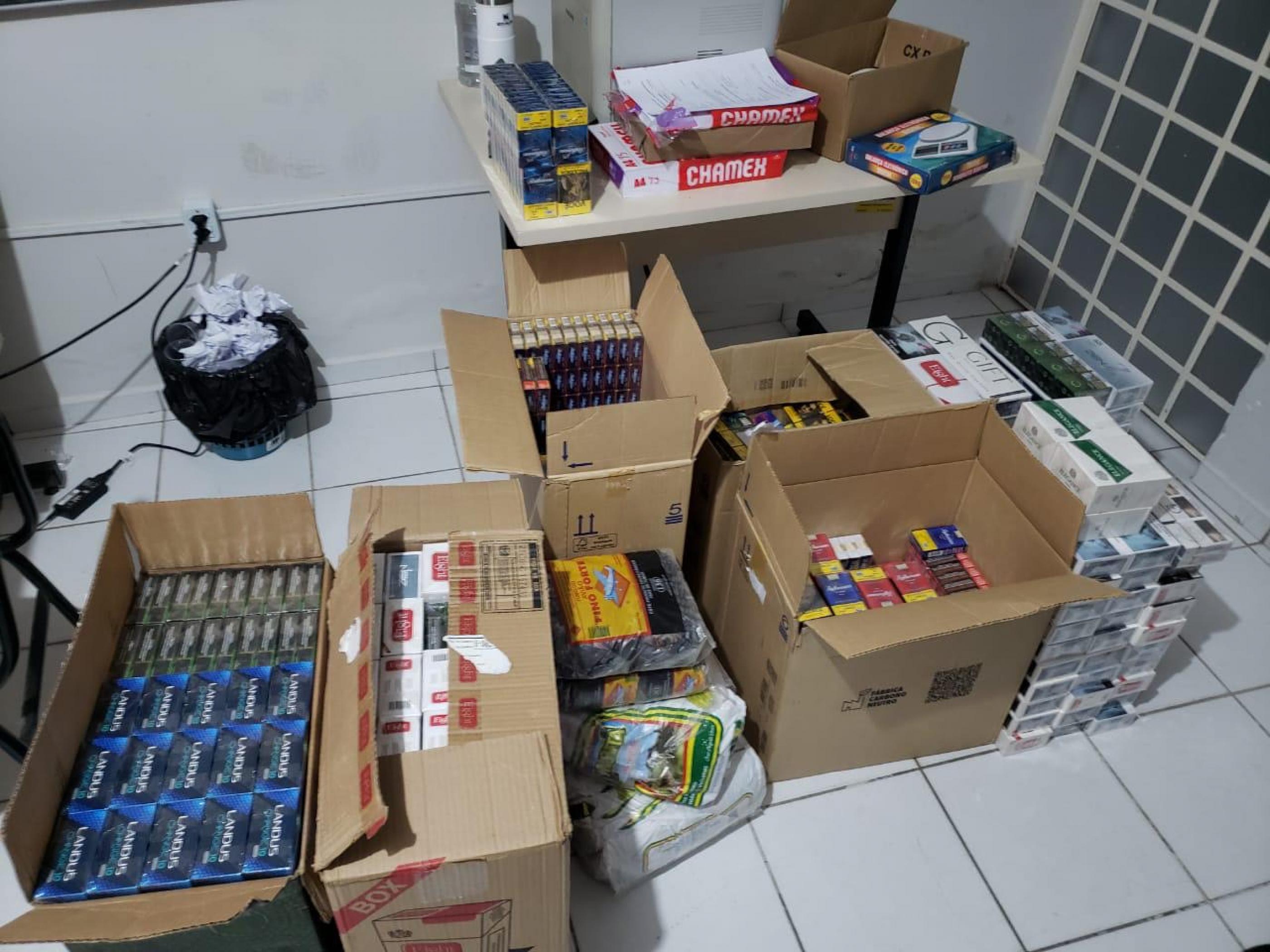 Polícia apreende armas de fogo e produtos sem notas fiscais no interior de Alagoas