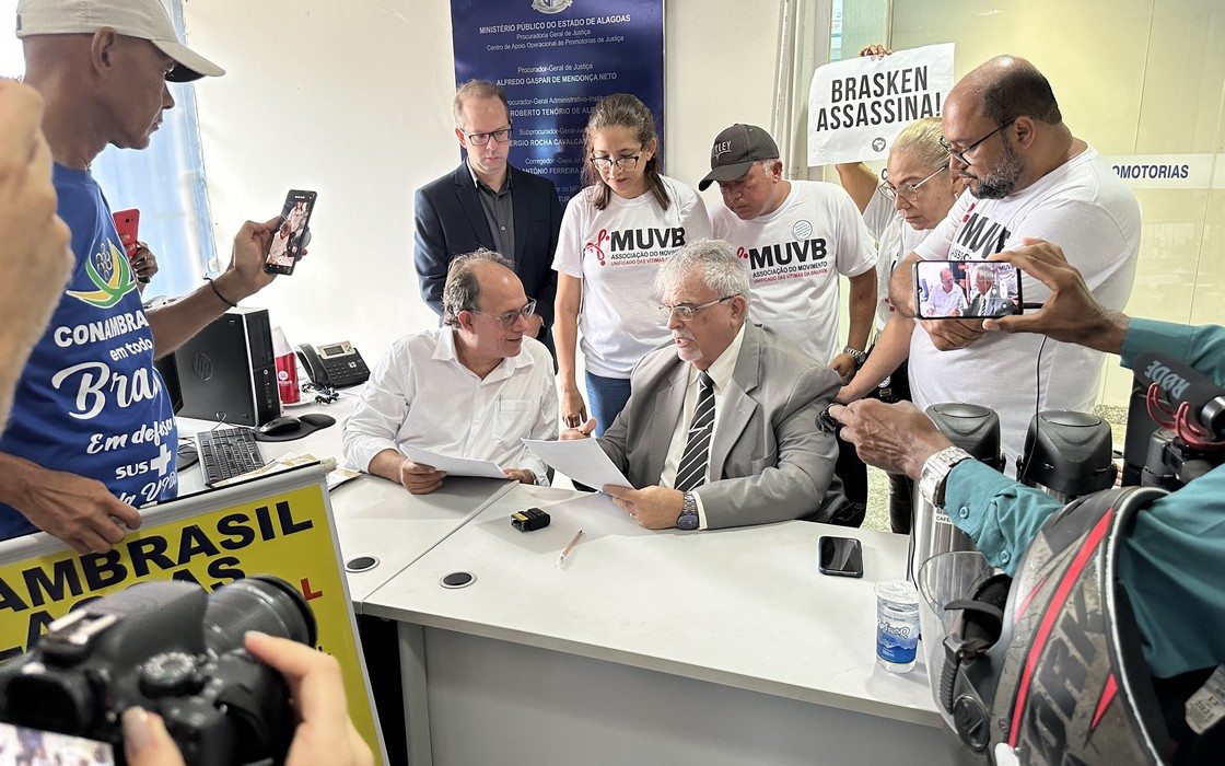 Após protesto, moradores pedem responsabilização da Braskem e pagamento de aluguel-social