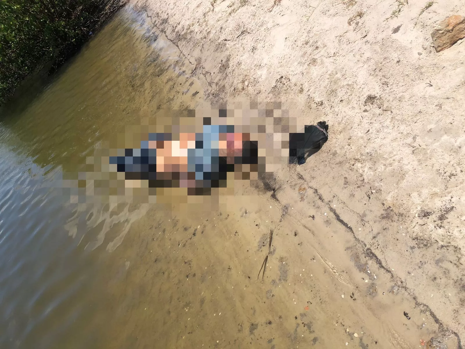 Corpo é encontrado com as mãos e os pés amarrados por pescadores na Lagoa Mundaú