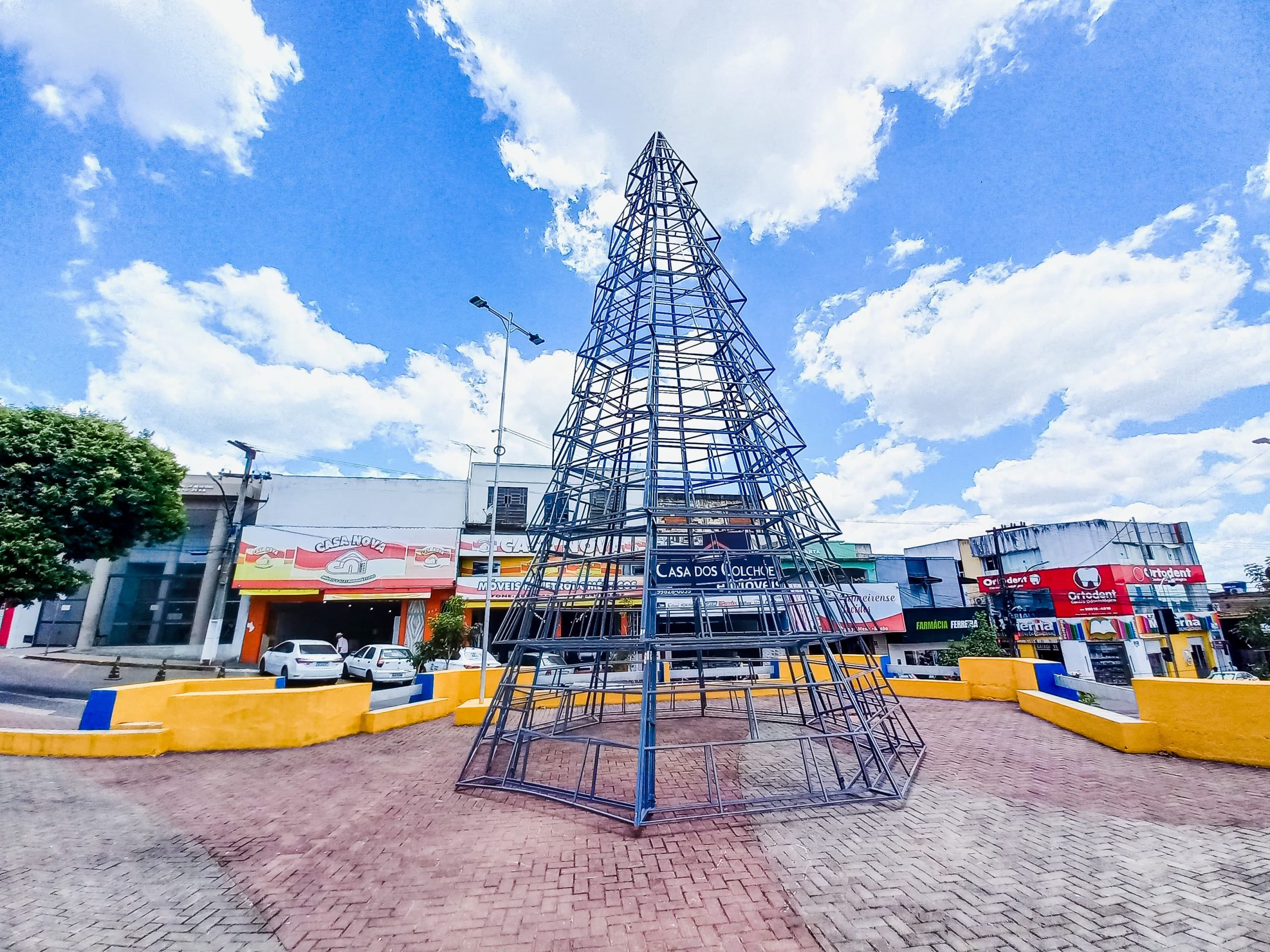 Natal de Luz: Prefeitura inicia decoração natalina em vários pontos da cidade