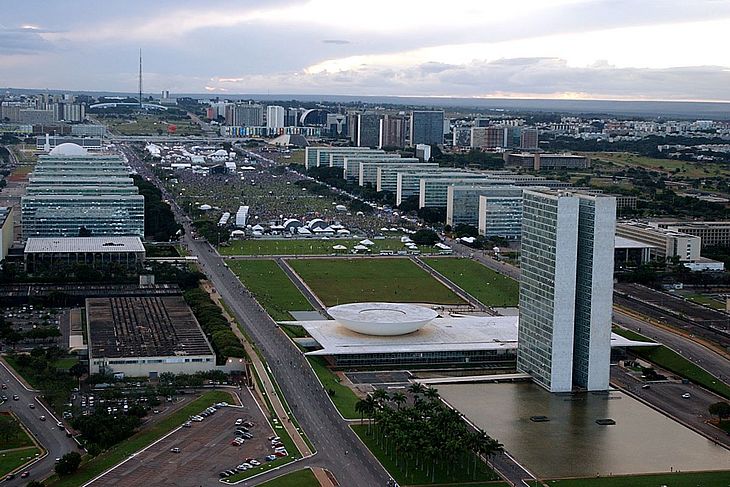 Primeira leva de concursos públicos do governo federal serão lançados em 10 de abril