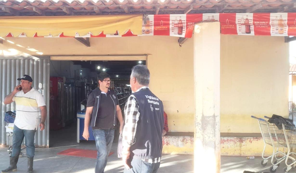 Vigilância Sanitária encontra diversas irregularidades em mercado da zona rural de Palmeira