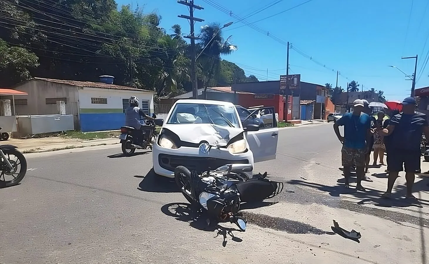 Colisão deixa um morto e outro ferido na AL-101 Norte