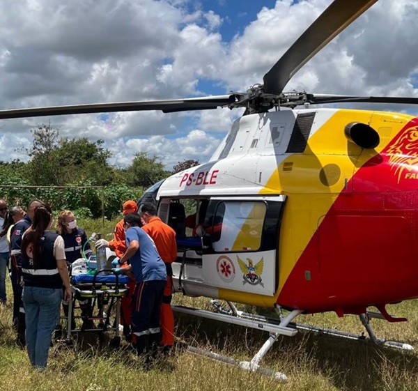 Bebê de 6 meses é transferido de helicóptero de Palmeira dos Índios para Maceió