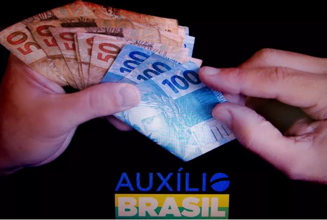 8 em cada 10 eleitores defendem manutenção do Auxílio Brasil de R$ 600 em 2023